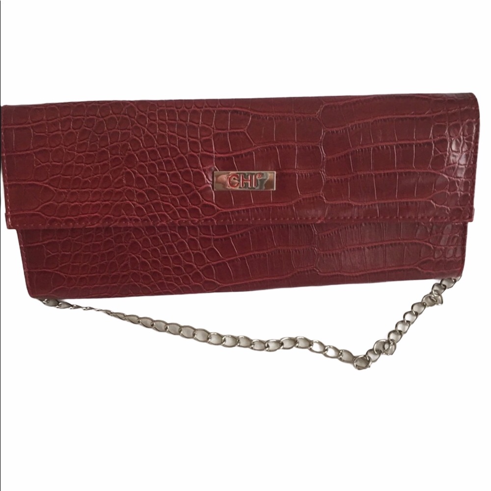 CHI Burgundy Red Maxi Clutch with Optional Chain Strap Baguette East West - Picture 3 of 10